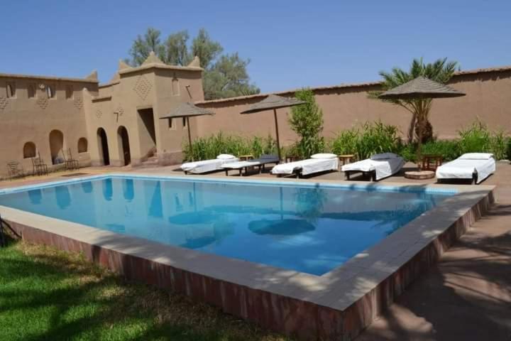 Dar Es Salam Hotel Скура Екстериор снимка