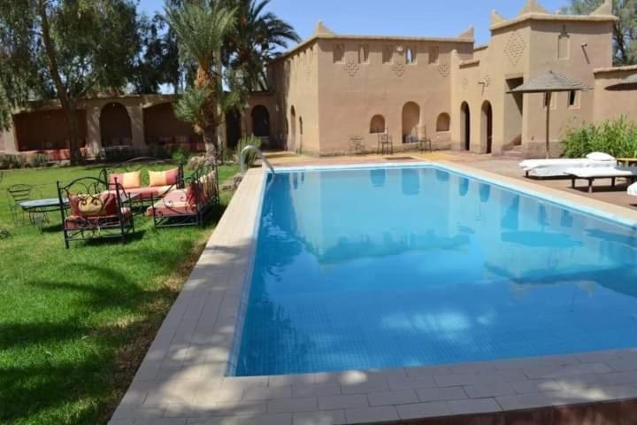 Dar Es Salam Hotel Скура Екстериор снимка