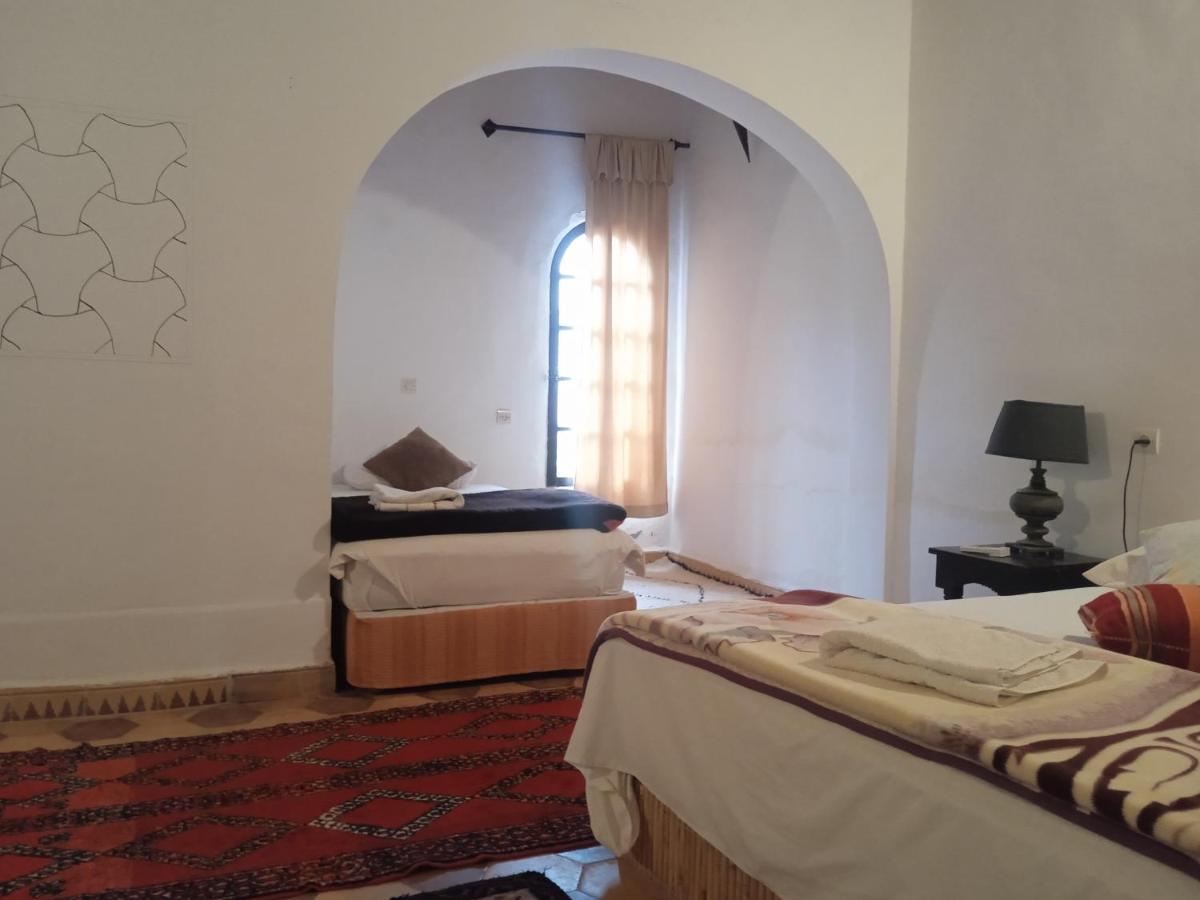 Dar Es Salam Hotel Скура Екстериор снимка