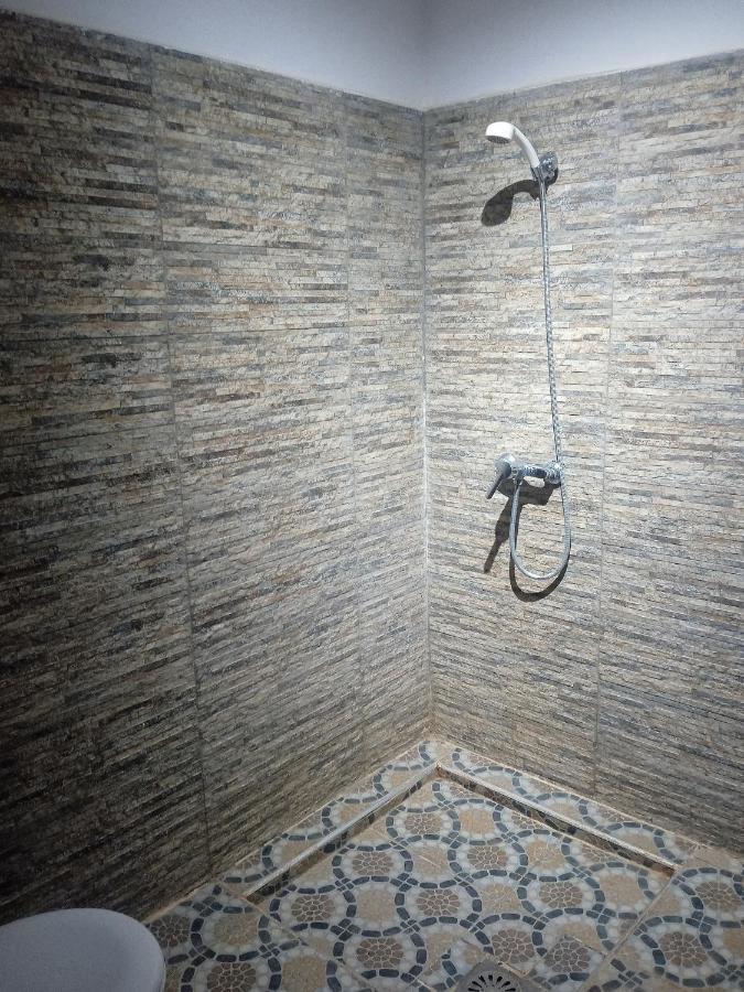 Dar Es Salam Hotel Скура Екстериор снимка